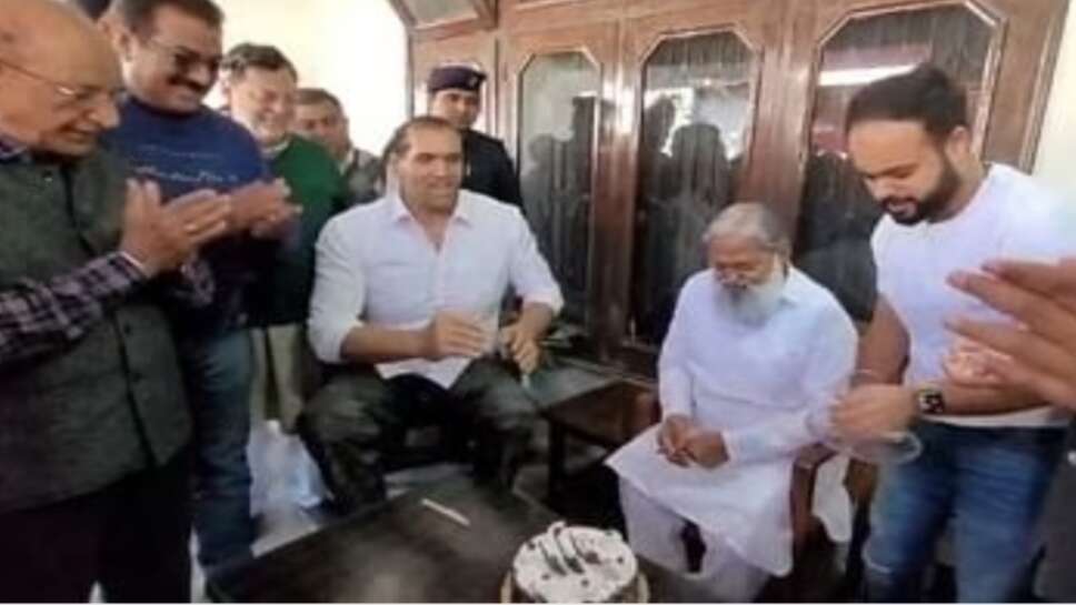 The birthday of former Home Minister Anil Vij was celebrated like a festival in Ambala