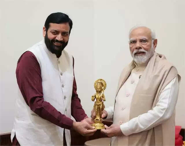 nayab saini cm Haryana : नायब सैनी होंगे हरियाणा के नए मुख्यमंत्री, बैठक में विधायक दल के नेता चुने गए