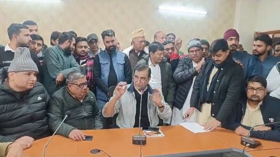 Deepak Bawariya in jind : प्रदेश कांग्रेस प्रभारी दीपक बावरिया ने कहा- मशीनों से खिलवाड़, बंटवाना करवाना ही भाजपा का एजेंडा, धर्म की राजनीति करती है भाजपा