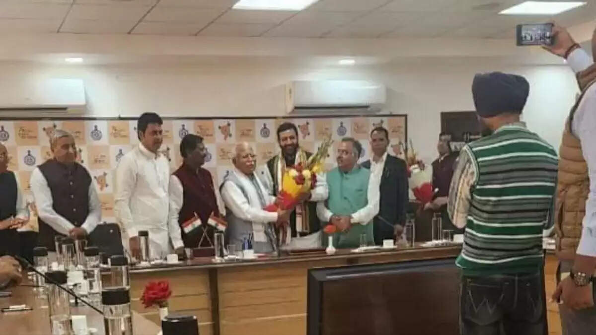 nayab saini cm Haryana : नायब सैनी होंगे हरियाणा के नए मुख्यमंत्री, बैठक में विधायक दल के नेता चुने गए