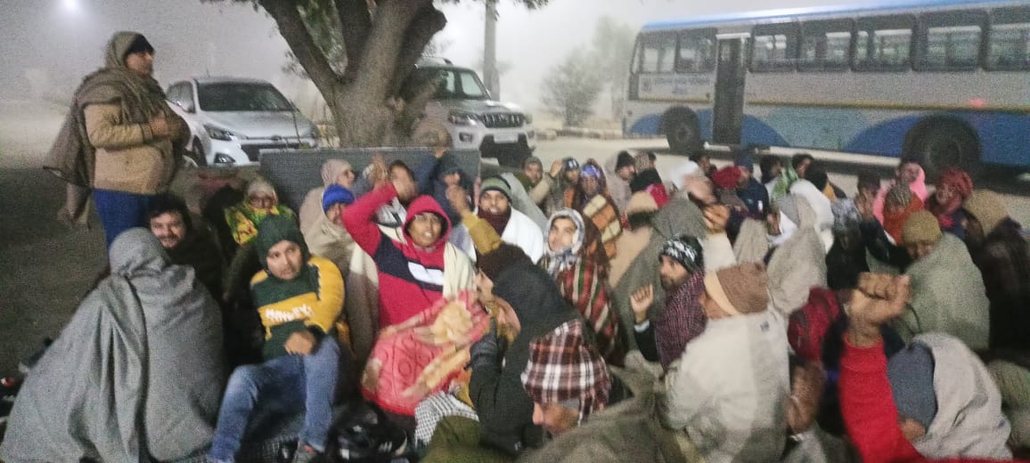 Roadways buses blocked: Roadways employees protesting at Jind bus stand