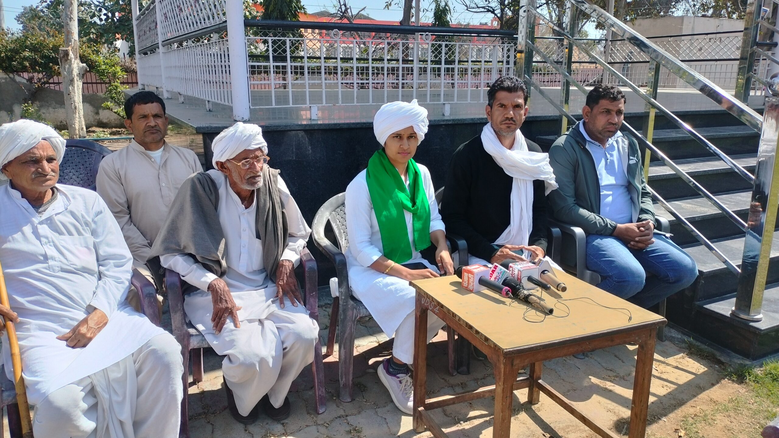 Farmer protest priyanaka kharakramji, sushil narwal press congress jind jat dharamshala